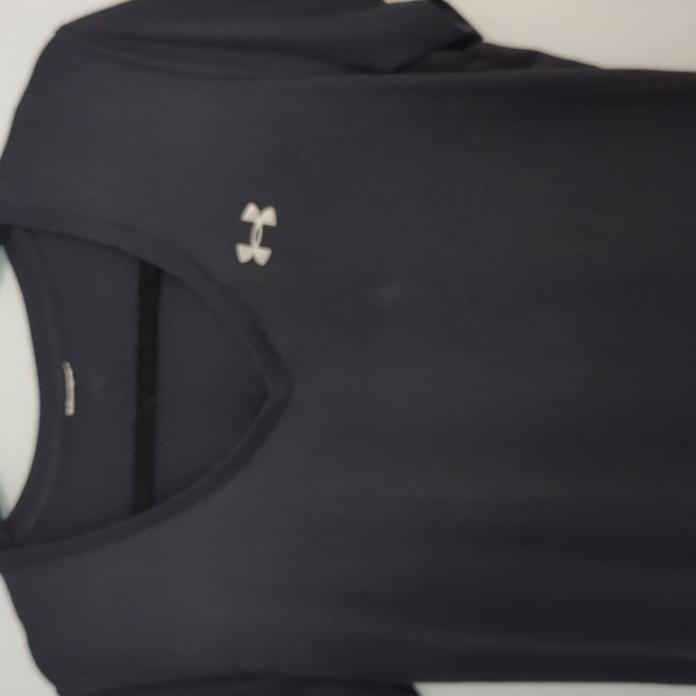 Under Armour Sz L Black V-Neck Short Sleeve T-Shirt - Picture 2 of 4